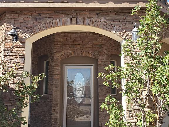 4th image of 1881 17th Ave SE