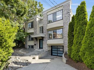 611 Niagara St, Victoria, BC V8V 1J1
