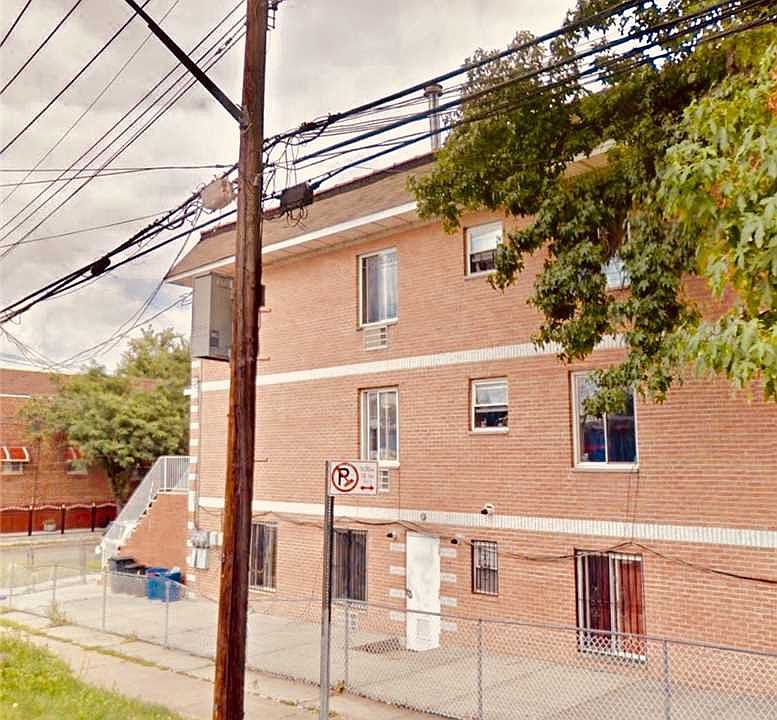 2nd image of 1000 Duncan St