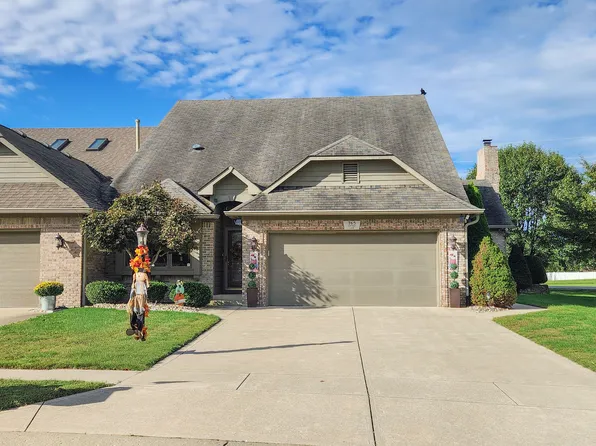 765 Cottage Ln, Greenwood, IN 46143
