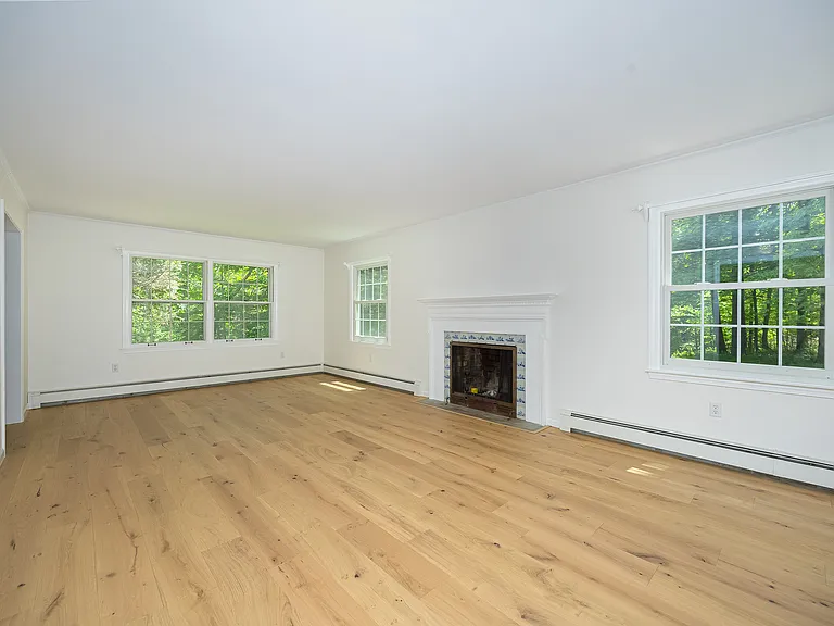 50 Aspinwall Rd — Photo 8