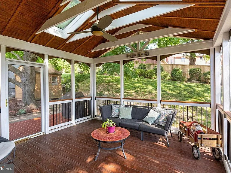 Screened porch