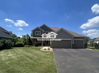 3600 Mahle Ln, Woodbury, MN 55125