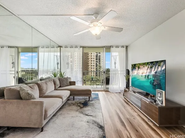 98-410 Koauka Loop APT 5K, Aiea, HI 96701