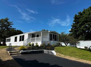 18 Cherokee Way, Rochester, NH 03867