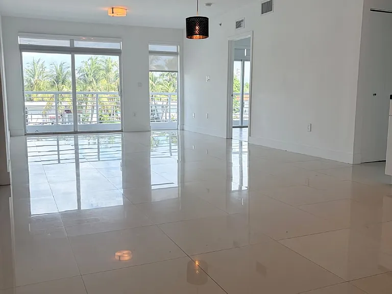 7700 Tatum Waterway Dr #203 — Photo 2