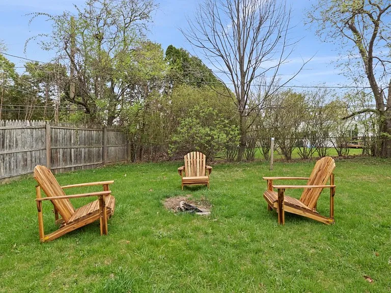 122 Westfall Rd — Photo 22
