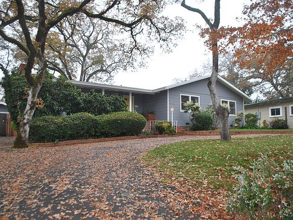 4th image of 260 Chana Dr