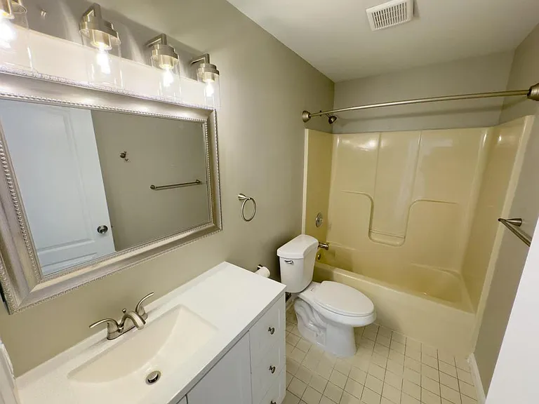 185 Lindfield Cir — Photo 12