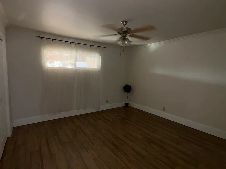 406 S Balboa Rd — Photo 21