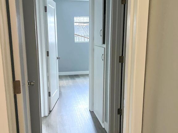 3rd image of 112 N Spruce St APT 4
