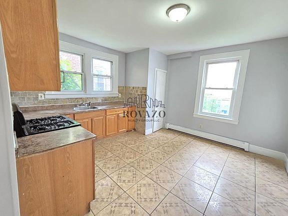 2nd image of 96 Lindsley Ave #A3