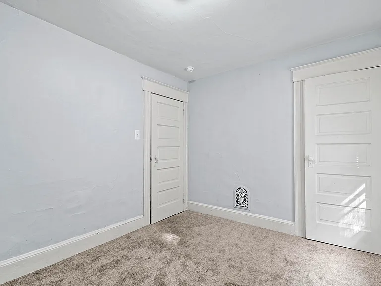906 Grandview St #906 — Photo 13