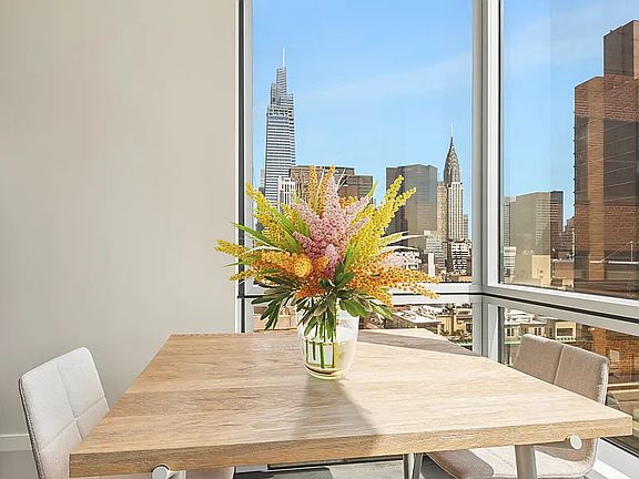 4th image of 172 Madison Ave #22B