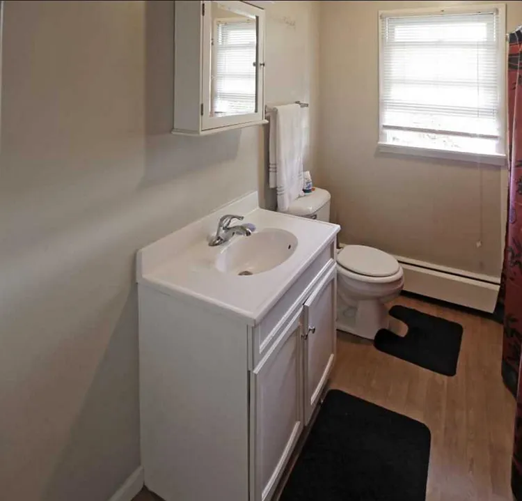Bay Terrace — Photo 3