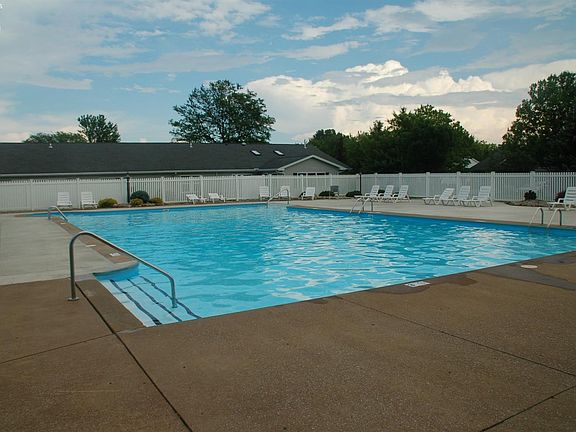 5th image of 429 Leisure Dr