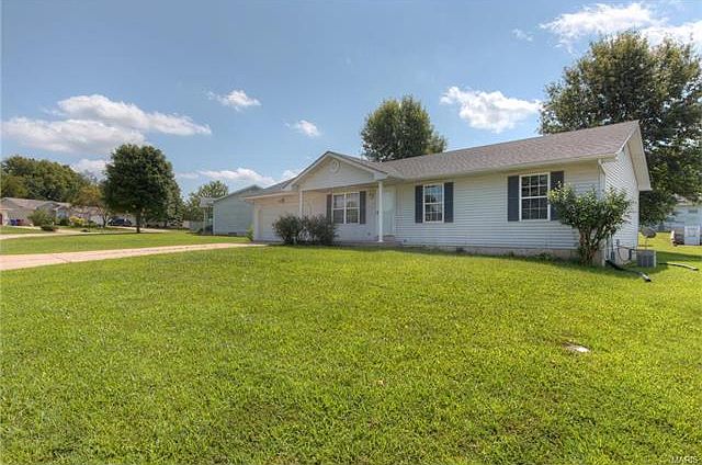 1st image of 1435 Bishop Dr
