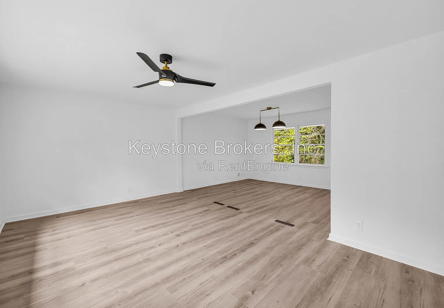 3 bed, 2.0 bath, 1871 sqft, $2,100 — Photo 4