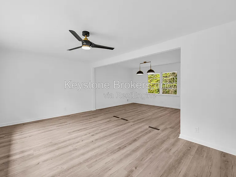 2678 Rainbow Forest Dr — Photo 4