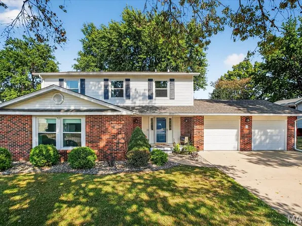 5 Wood Oaks Dr, Saint Peters, MO 63376
