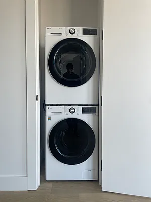 Rented by ERNY LLC | media 2