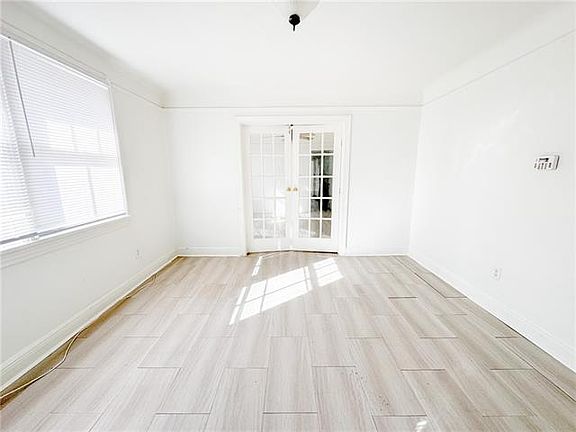 2nd image of 3638 Elysian Fields Ave