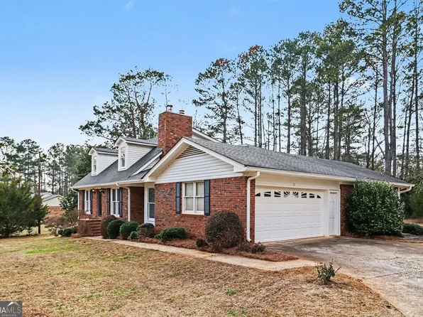 42 Camellia Cir, Newnan, GA 30263