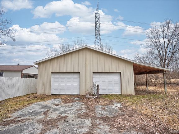 5th image of 14308 N Belsay Rd