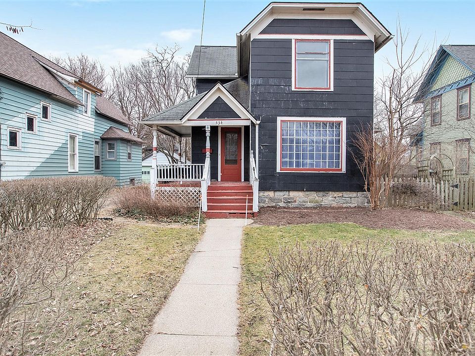 1st image of 534 Woodward Ave