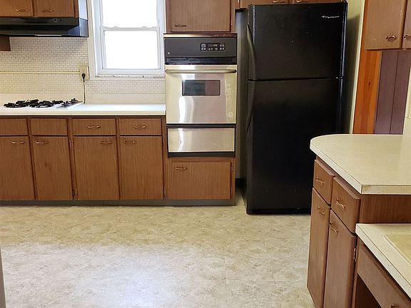 70 Browntown Rd Upper K 14