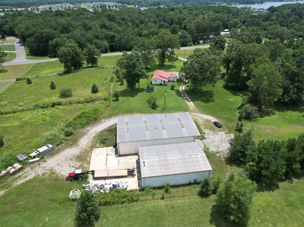 3223 Martin St S, Cropwell, AL 35054