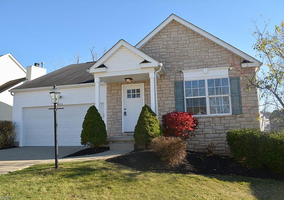 1st image of 4452 Lockmoor Ln