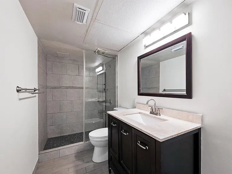 361 N Post Oak Ln #231 — Photo 18