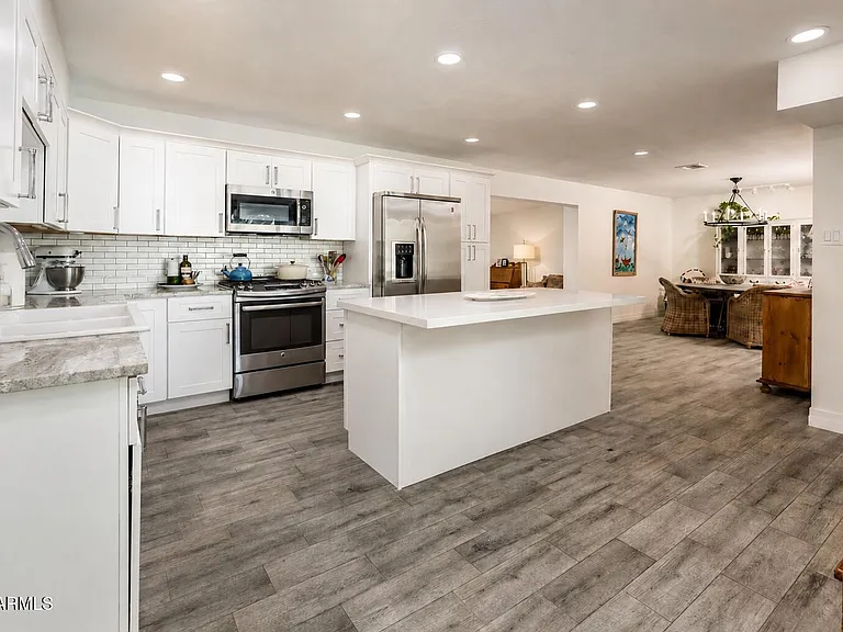 6525 E Lewis Ave — Photo 1