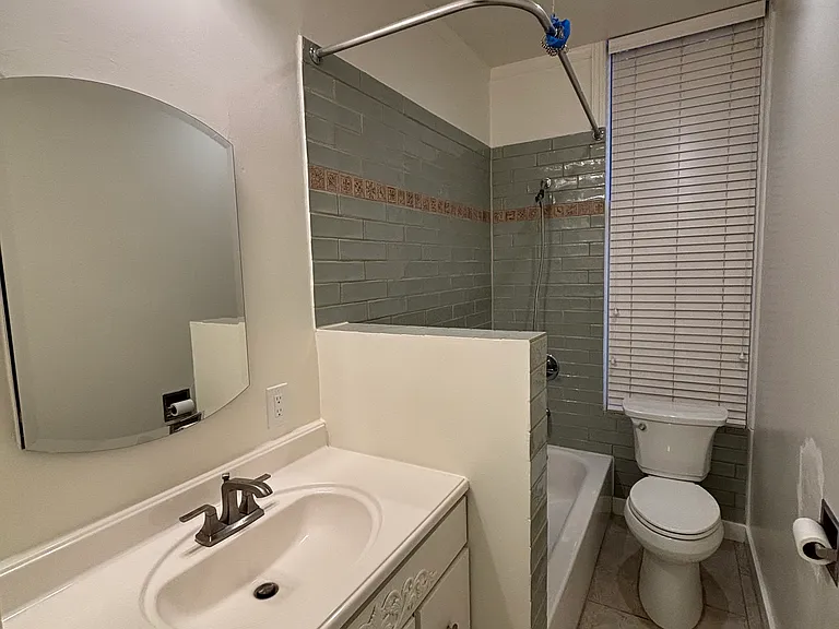 2914 California St #1 — Photo 18