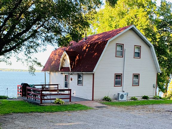 3rd image of 27410 Hammer Dr