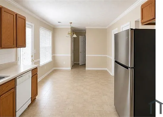 4182 Torbay Dr — Photo 5
