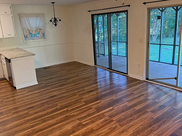 75 Cross Way — Photo 4
