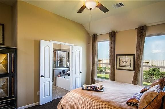 Carley at Canyon Lakes West