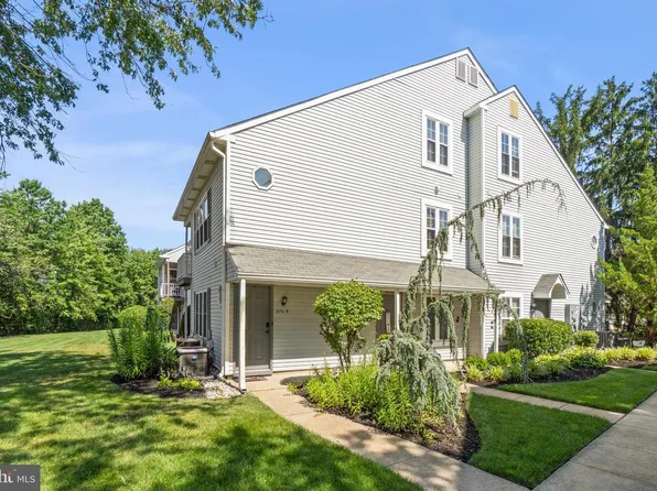 374 Delancey Pl #374, Mount Laurel, NJ 08054