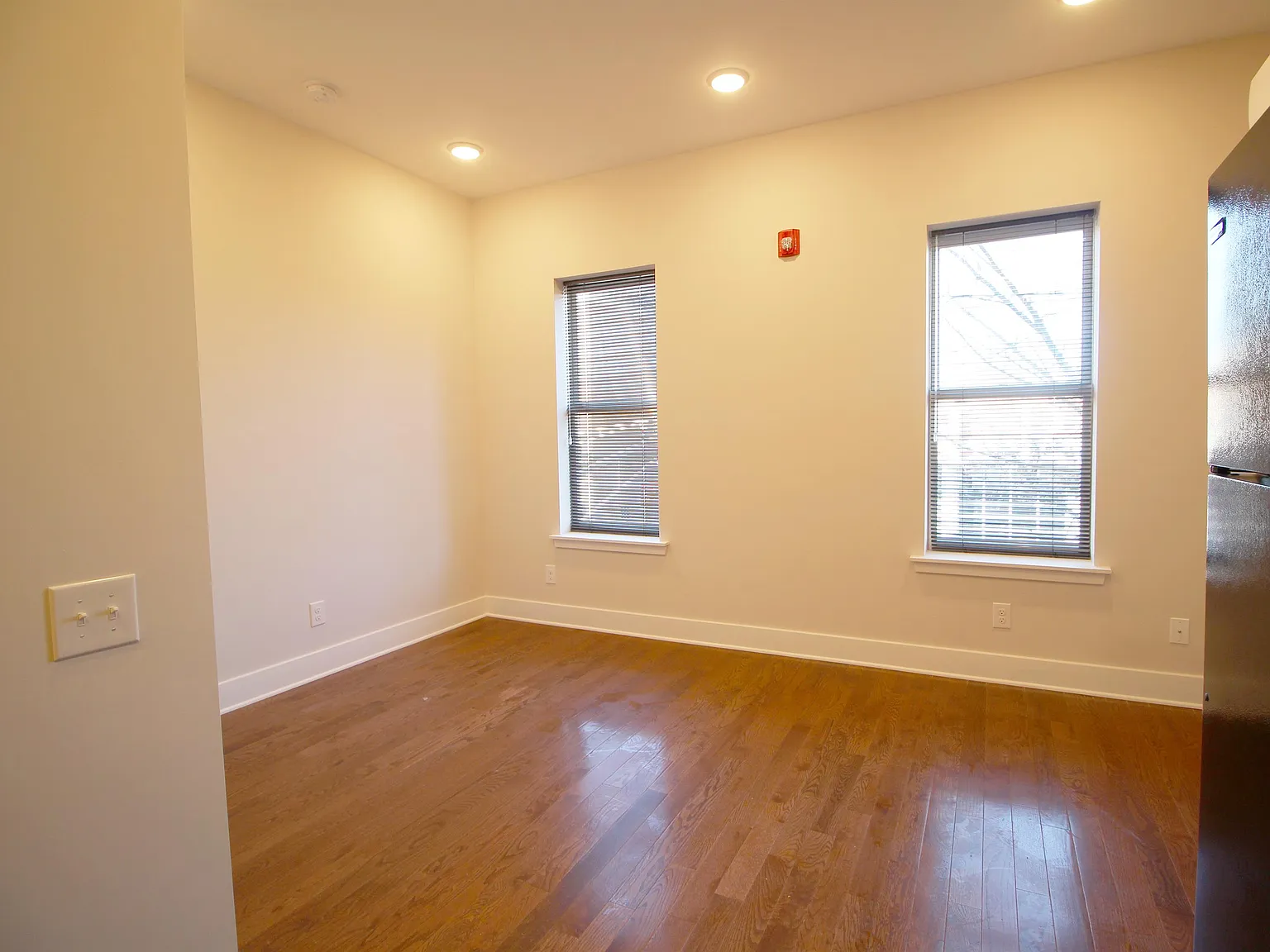 Studio, $1,075 — Photo 3