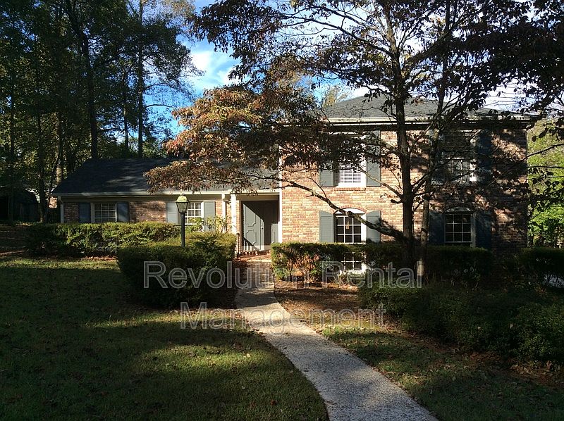 1st image of 3026 Northbrook Dr