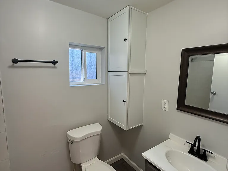 1050 Saint Louis Ave #1 — Photo 5