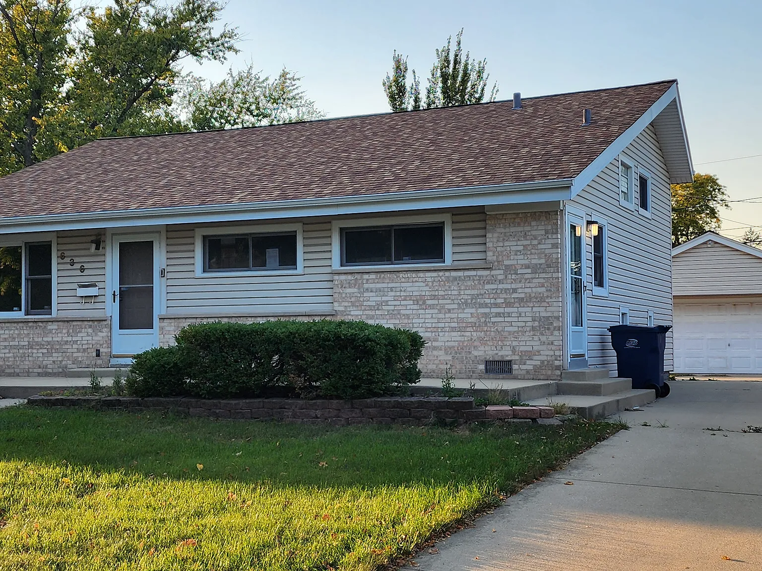 3 bed, 1700 sqft, $2,890 — Photo 3