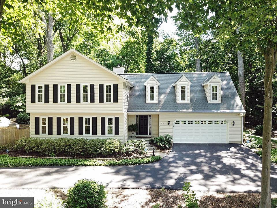 1st image of 716 Sonne Dr