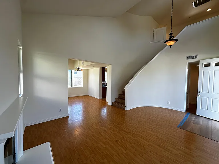 15841 Dianthus St — Photo 6