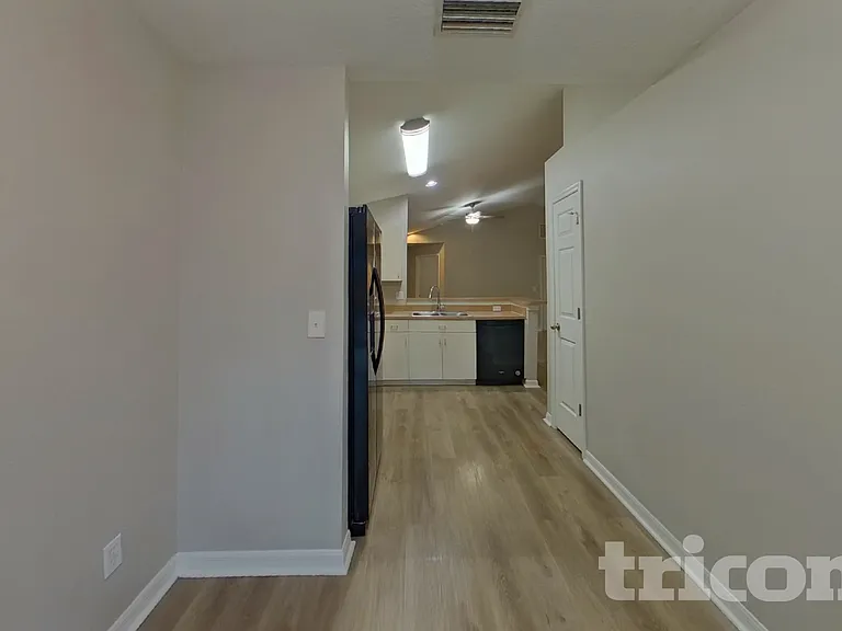 11106 Robin Lake Ct — Photo 3