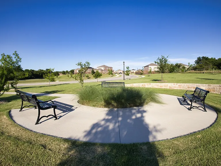 605 Grenada Lake Dr — Photo 53