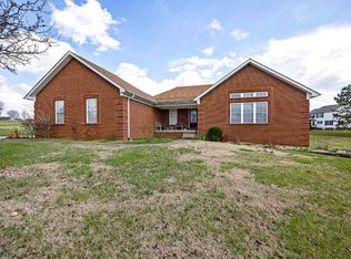 117 Woodlawn Spgs, Bardstown, KY 40004