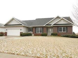 518 Palisades Rd SW, Mount Vernon, IA 52314